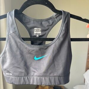 Nike Pro Women's Gray Sports Bra